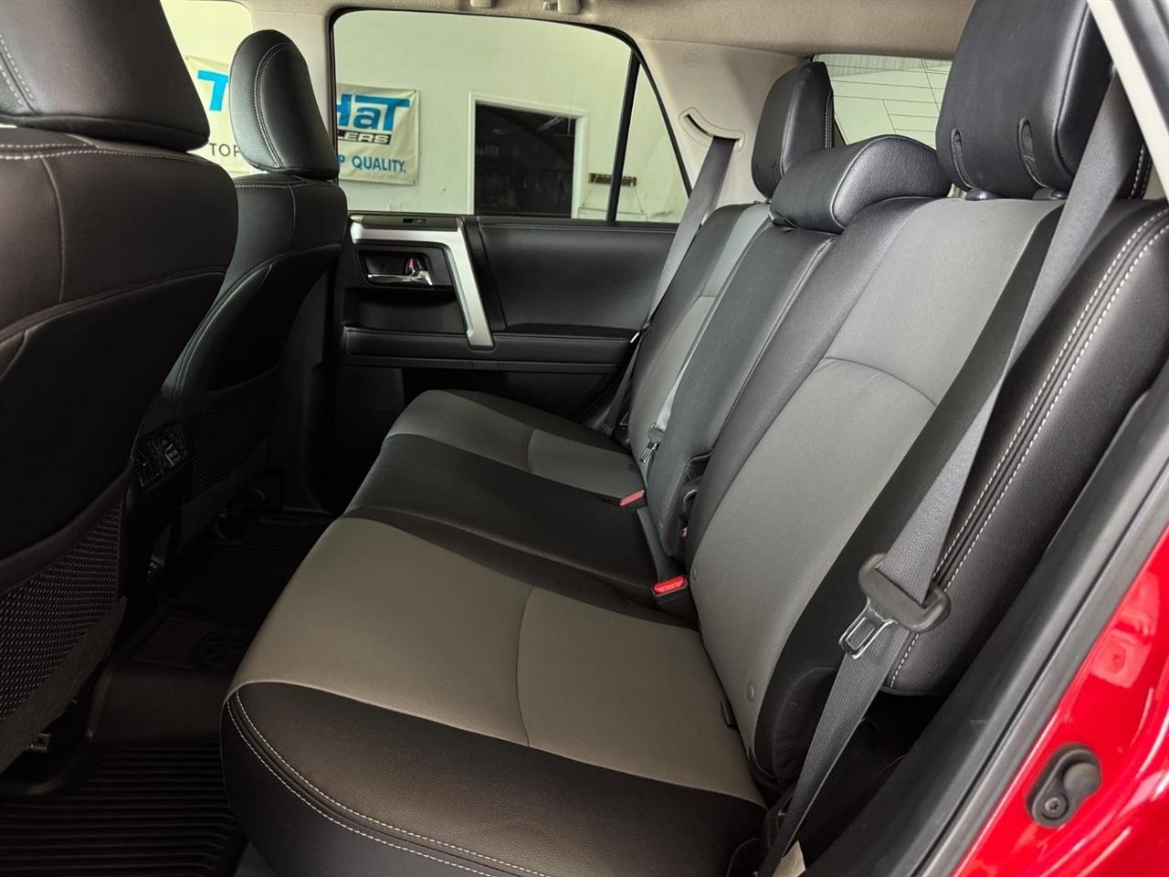 Toyota 4Runner TRD Off Road Premium 4WD (Natl) 2020