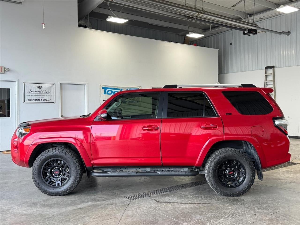 Toyota 4Runner TRD Off Road Premium 4WD (Natl) 2020