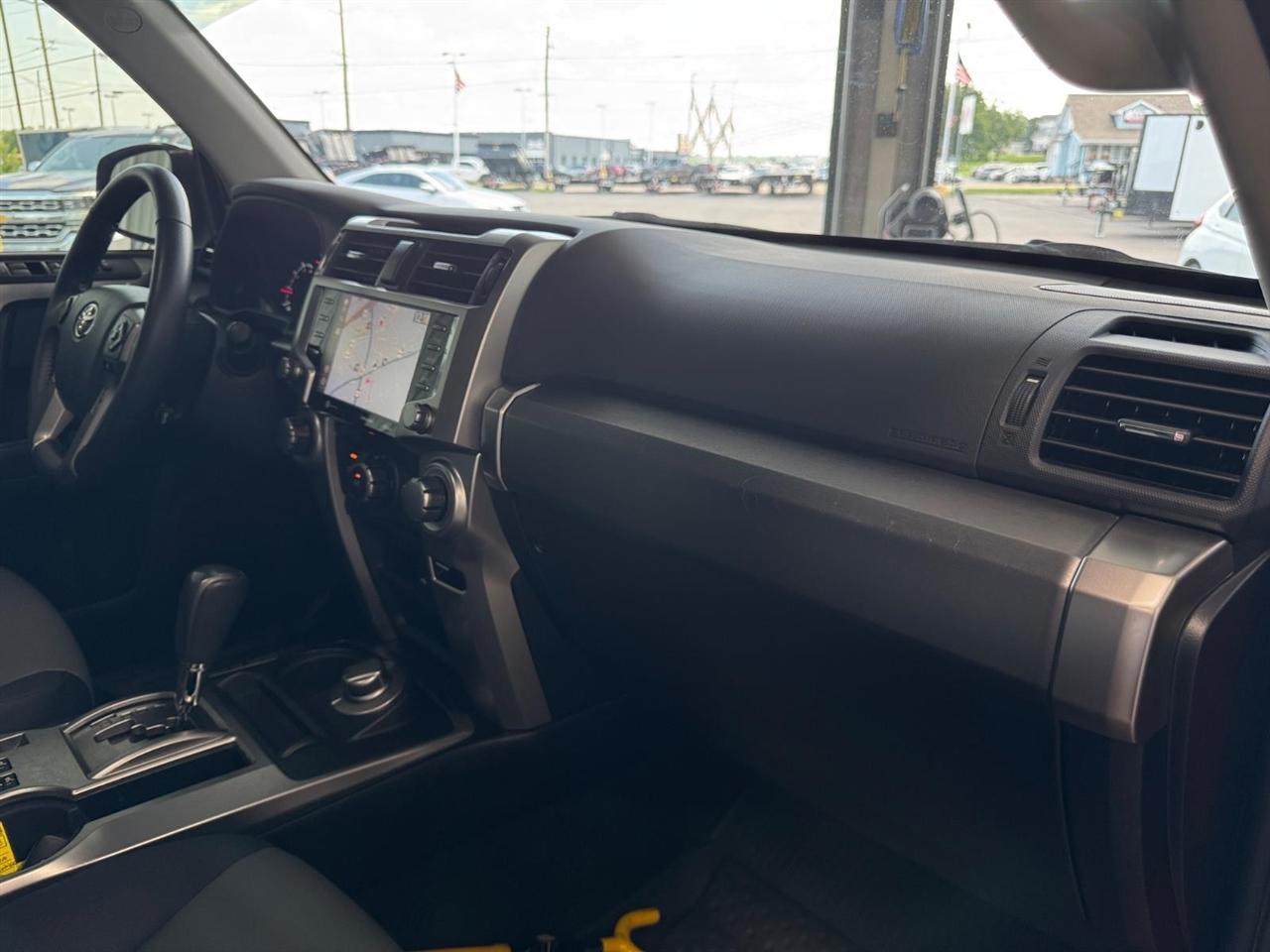 Toyota 4Runner TRD Off Road Premium 4WD (Natl) 2020