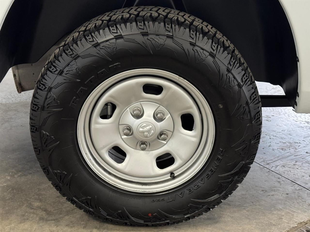 RAM 1500 Classic Tradesman 4x4 Crew Cab 6'4" Box 2019