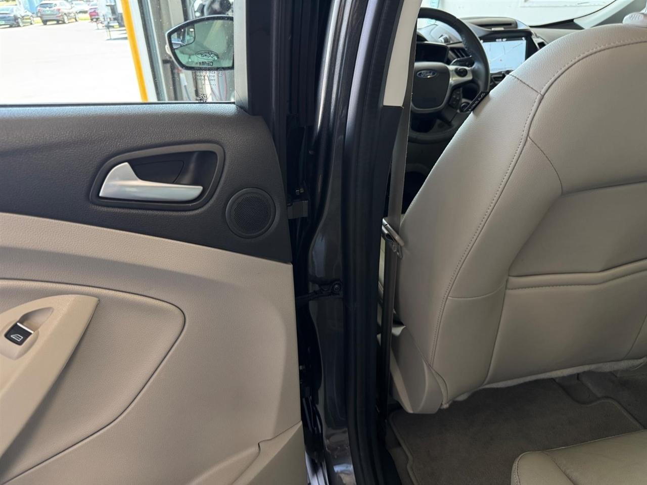 Ford C-Max Hybrid 5dr HB SEL 2016