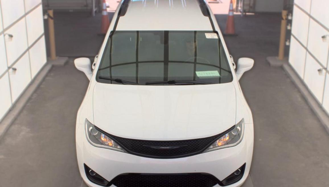 Chrysler Pacifica Touring Plus FWD 2018
