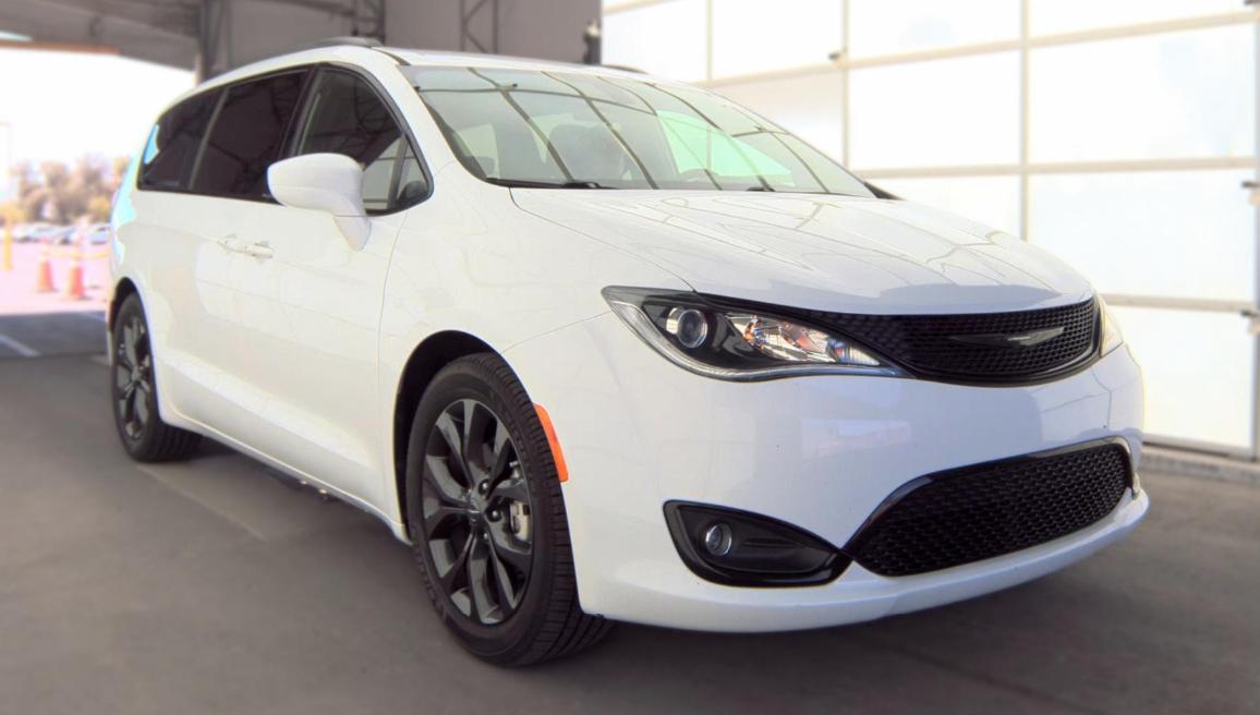 Chrysler Pacifica Touring Plus FWD 2018