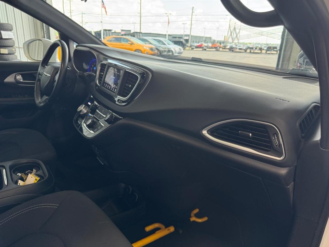 Chrysler Pacifica Touring Plus FWD 2018
