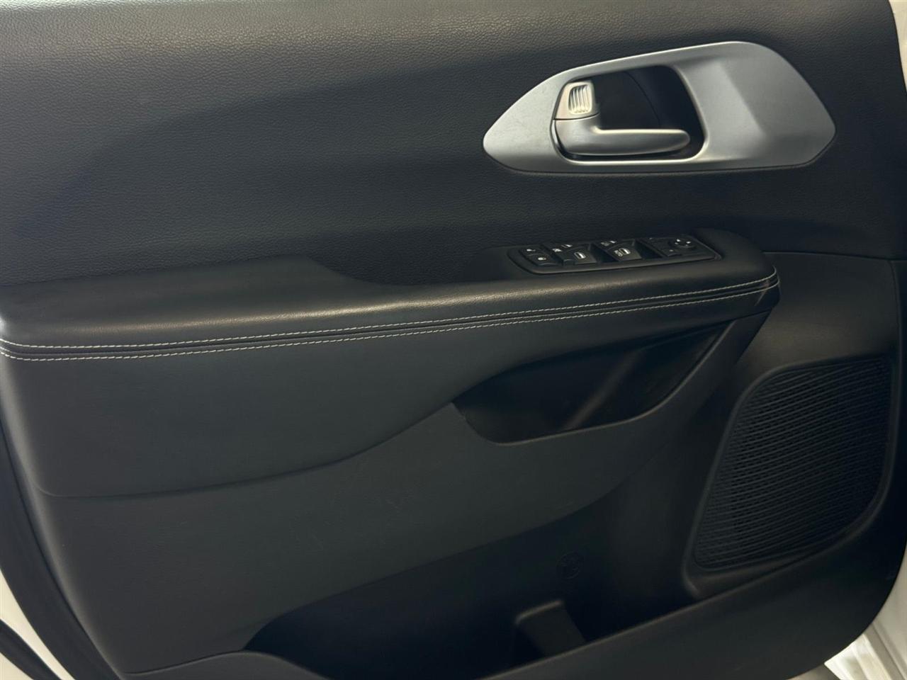 Chrysler Pacifica Touring Plus FWD 2018