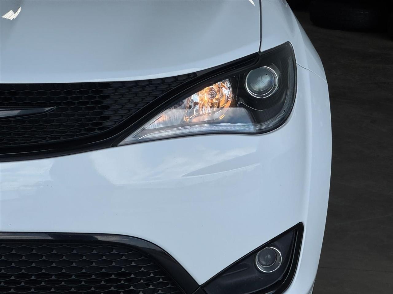Chrysler Pacifica Touring Plus FWD 2018