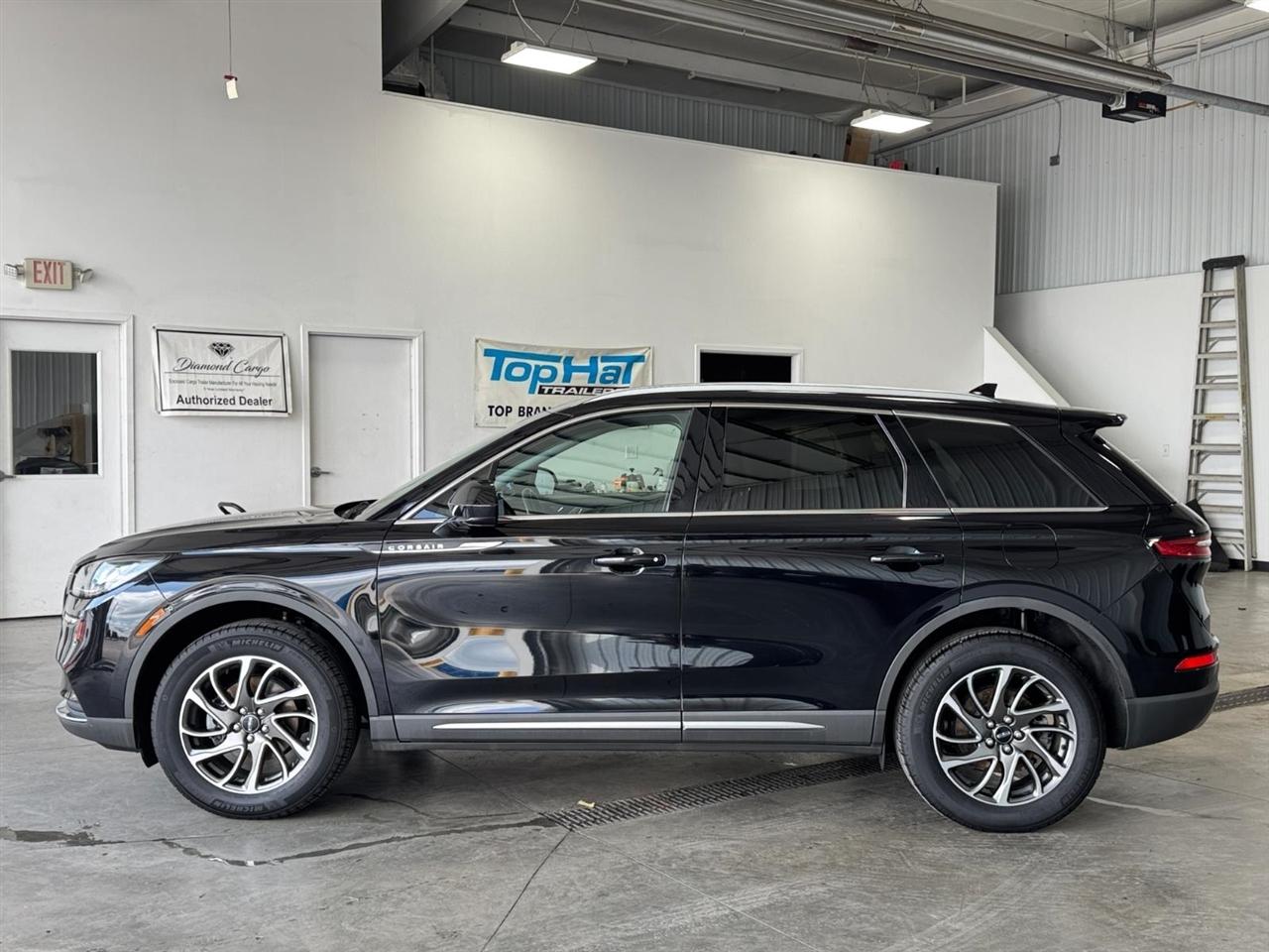 Lincoln Corsair Standard AWD 2021