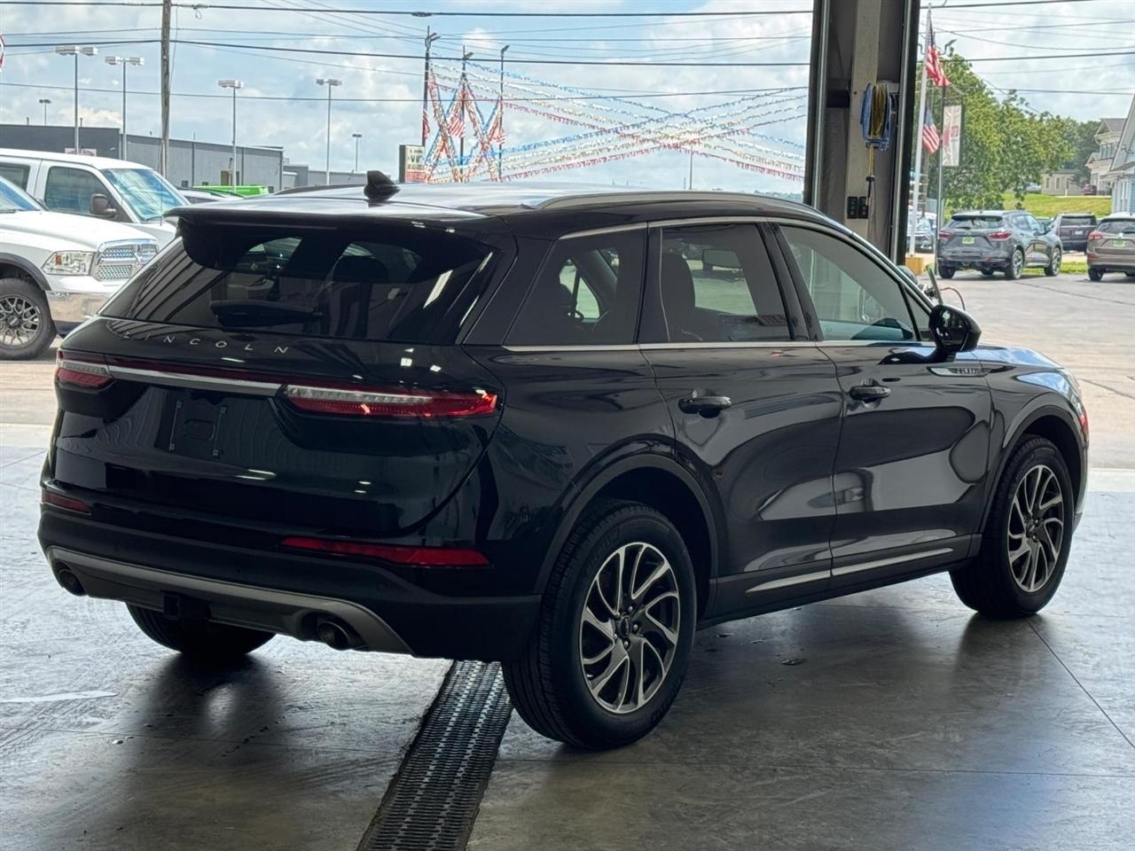 Lincoln Corsair Standard AWD 2021