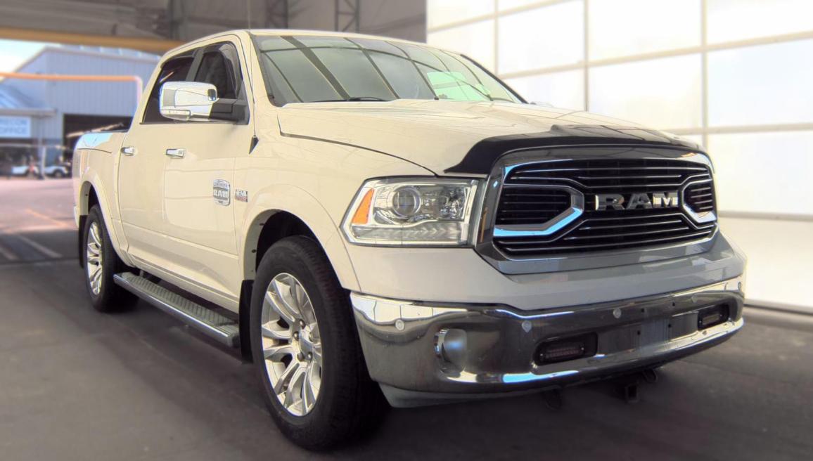 RAM 1500 Longhorn 4x4 Crew Cab 5'7" Box 2017