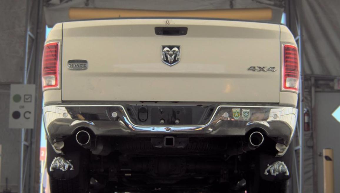 RAM 1500 Longhorn 4x4 Crew Cab 5'7" Box 2017