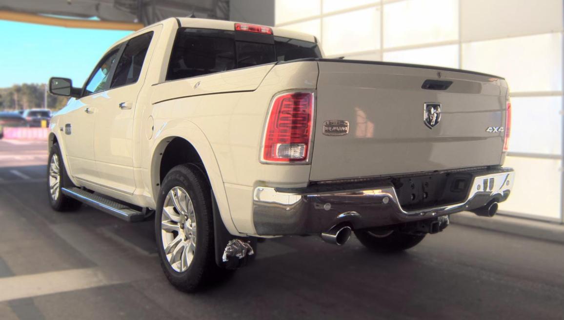 RAM 1500 Longhorn 4x4 Crew Cab 5'7" Box 2017