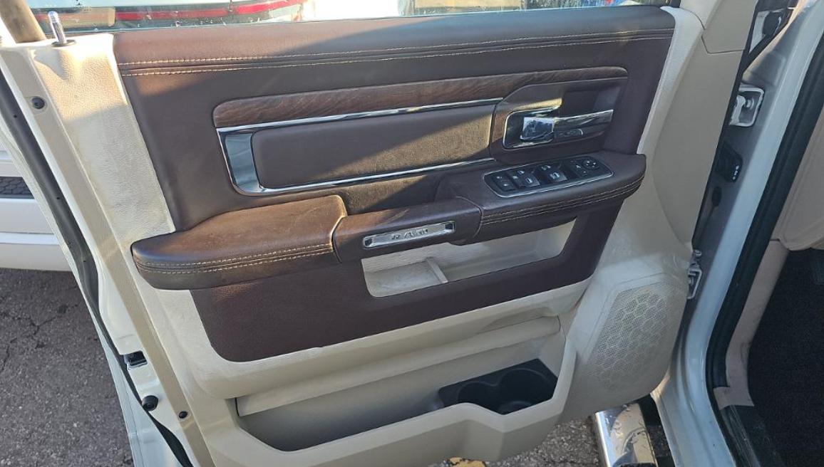 RAM 1500 Longhorn 4x4 Crew Cab 5'7" Box 2017