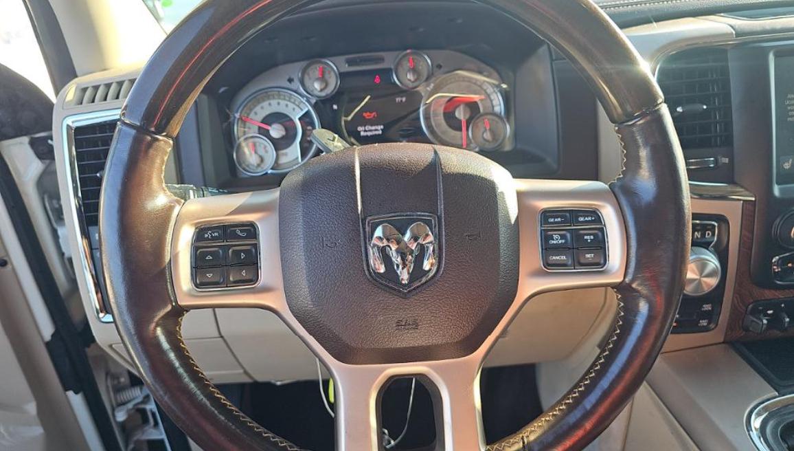 RAM 1500 Longhorn 4x4 Crew Cab 5'7" Box 2017