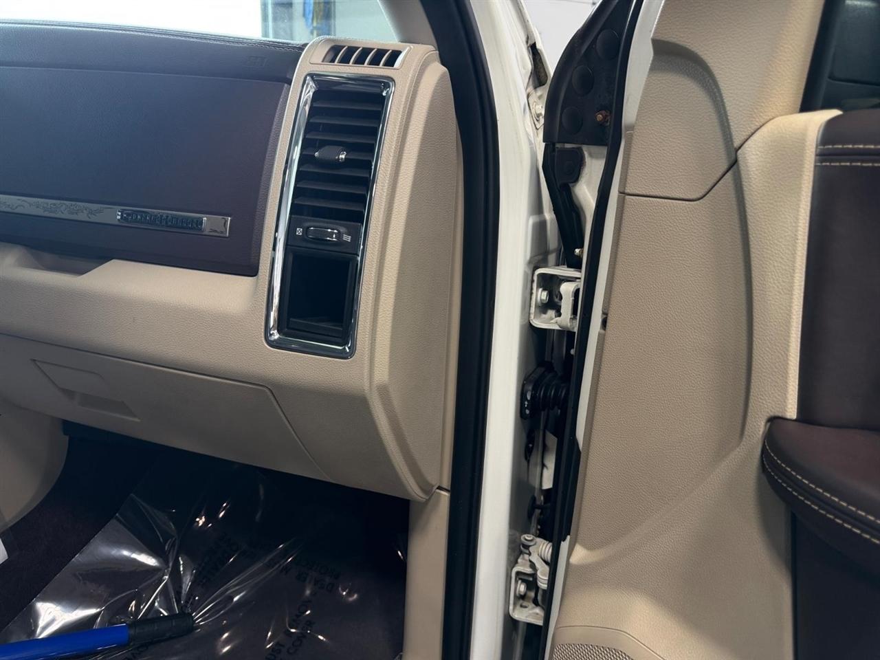 RAM 1500 Longhorn 4x4 Crew Cab 5'7" Box 2017
