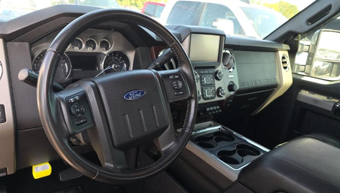 Ford Super Duty F-250 SRW 4WD Crew Cab 172" Platinum 2016