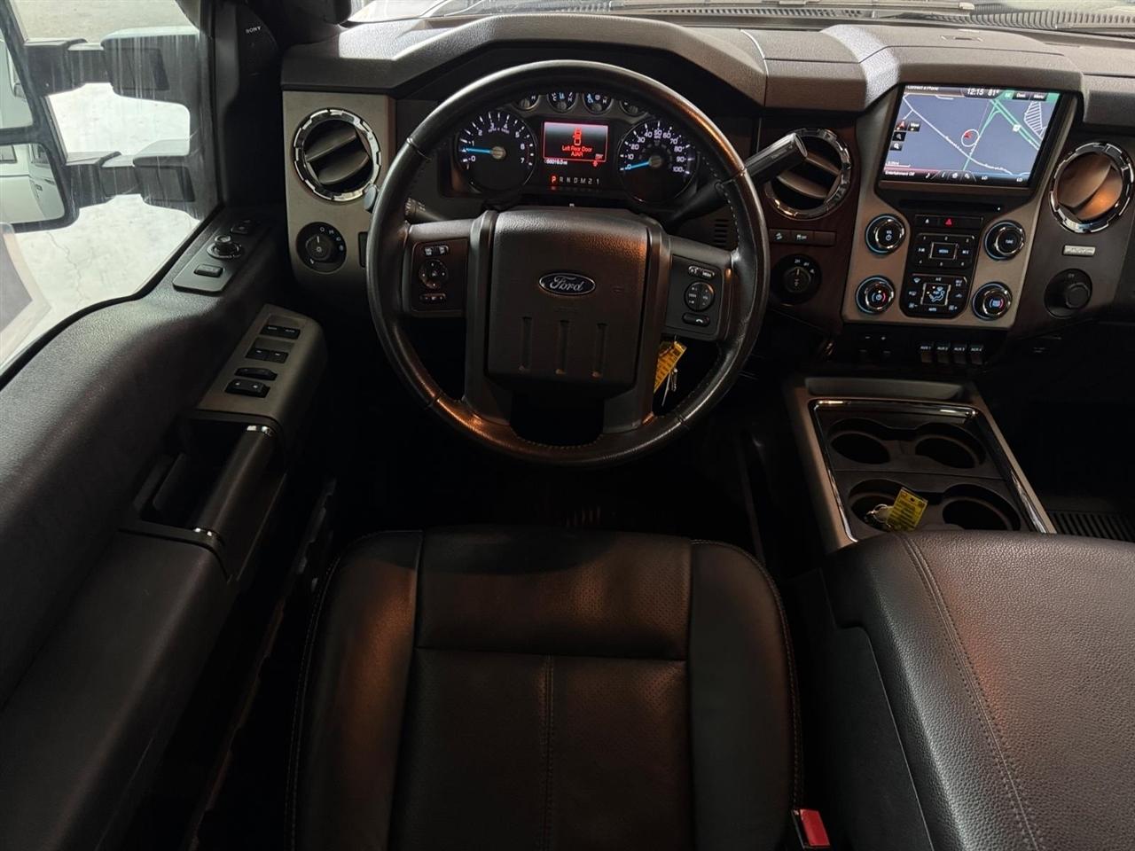 Ford Super Duty F-250 SRW 4WD Crew Cab 172" Lariat 2016