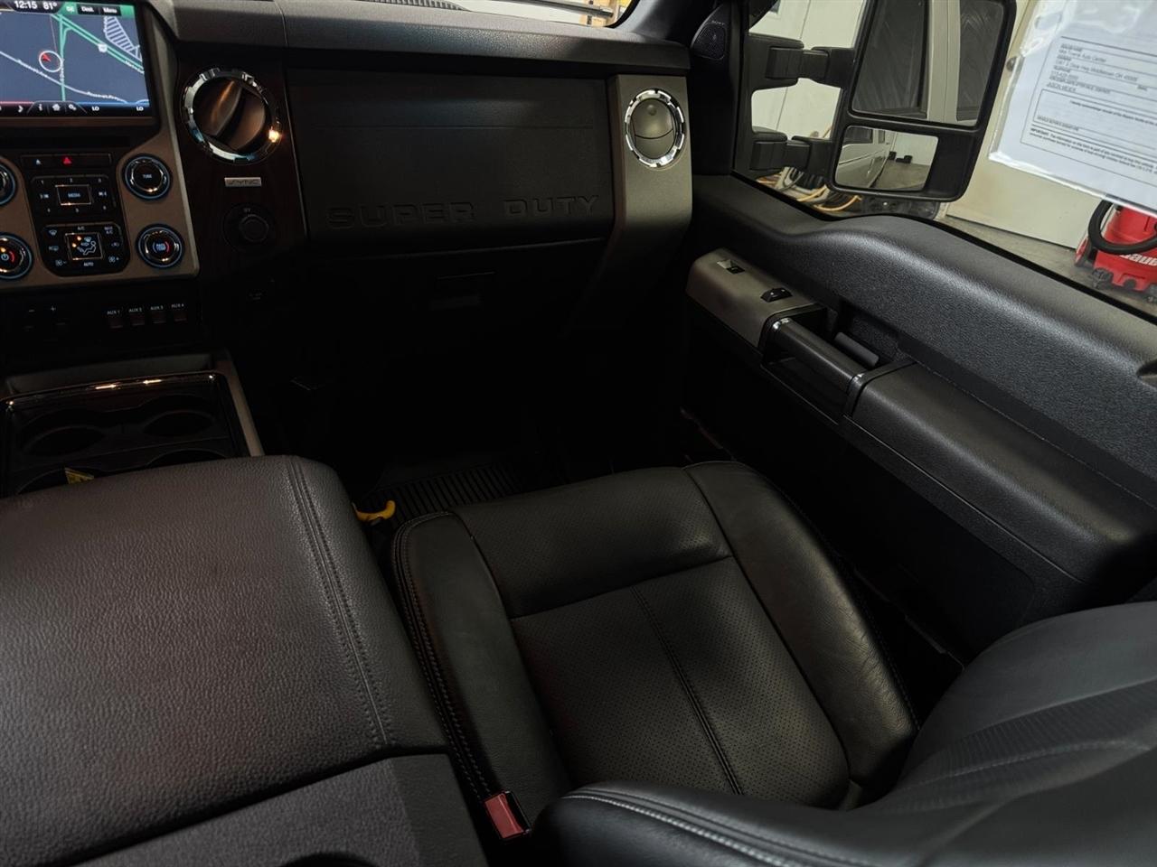 Ford Super Duty F-250 SRW 4WD Crew Cab 172" Lariat 2016