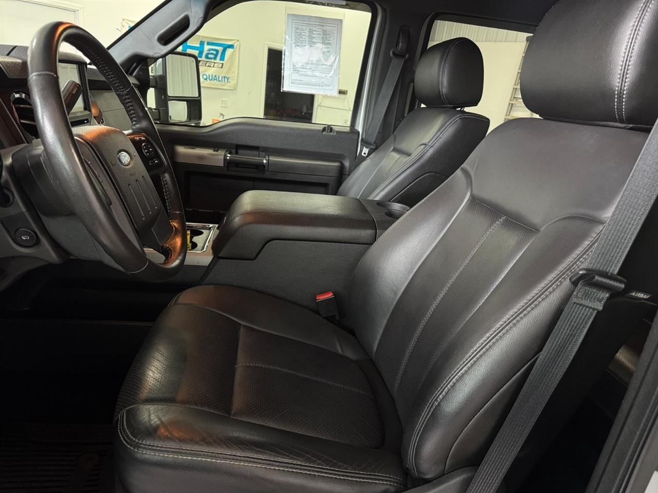 Ford Super Duty F-250 SRW 4WD Crew Cab 172" Lariat 2016