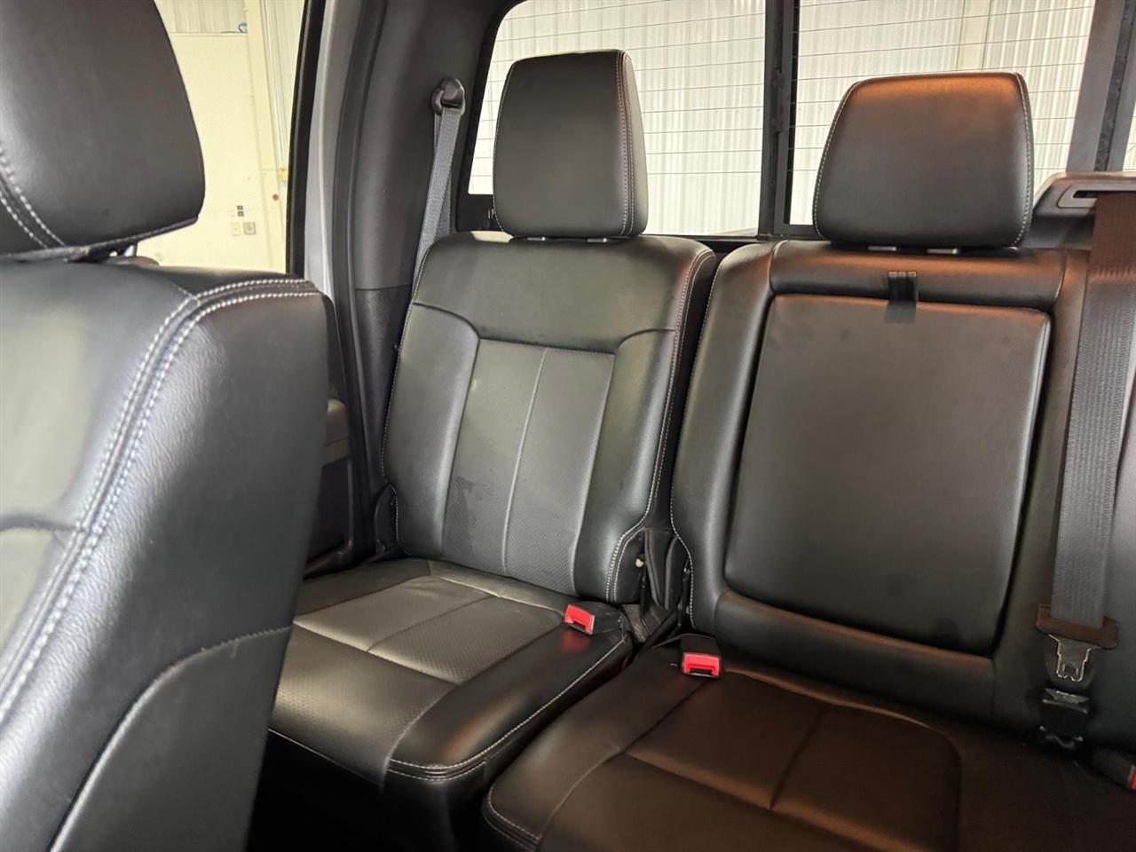 Ford Super Duty F-250 SRW 4WD Crew Cab 172" Lariat 2016