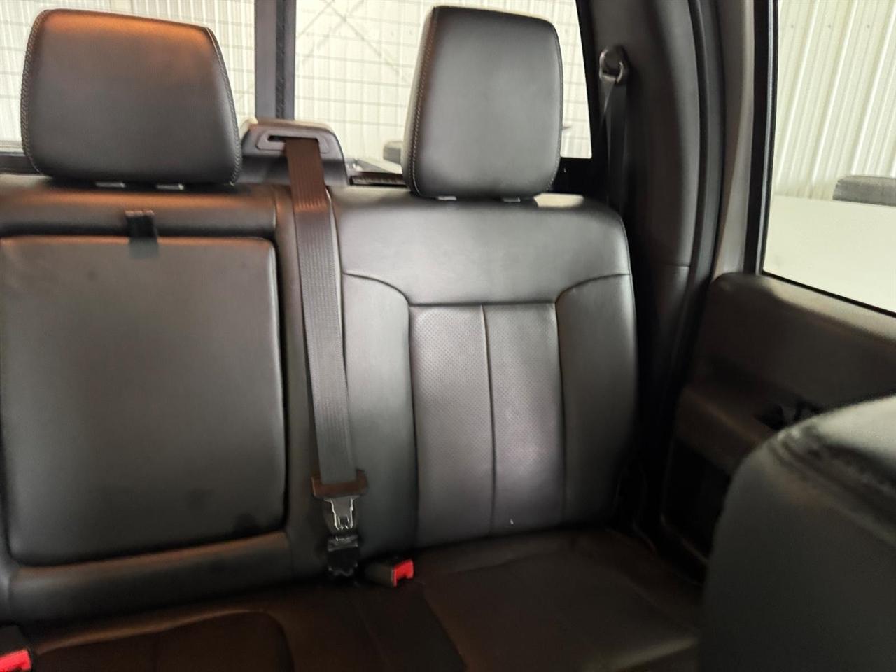 Ford Super Duty F-250 SRW 4WD Crew Cab 172" Lariat 2016