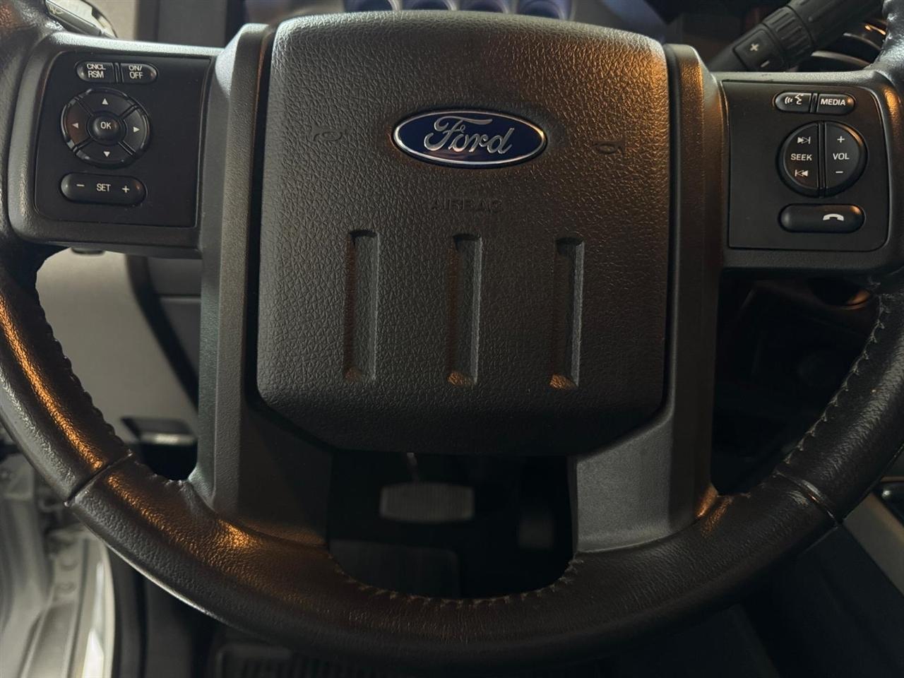 Ford Super Duty F-250 SRW 4WD Crew Cab 172" Lariat 2016