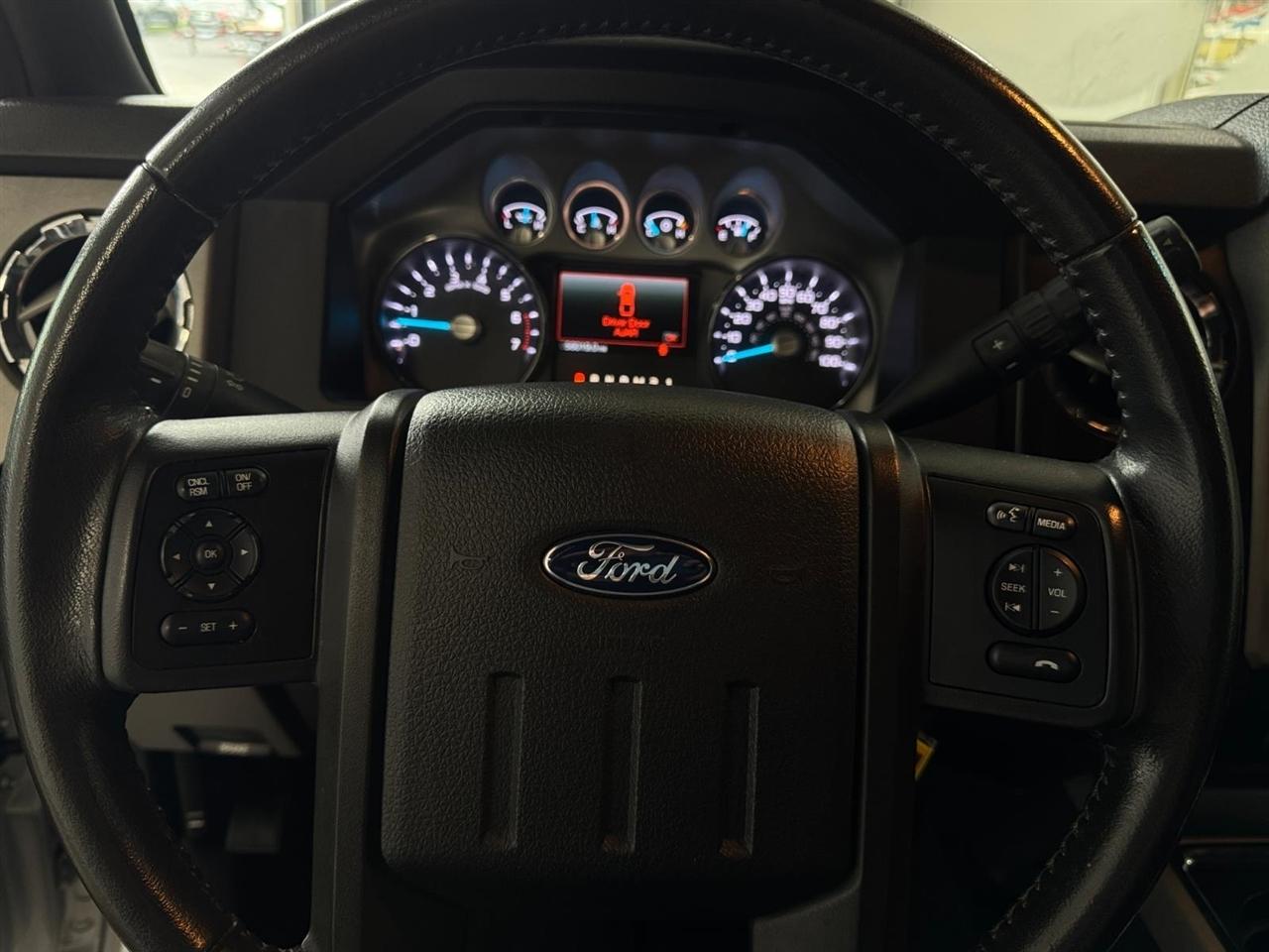 Ford Super Duty F-250 SRW 4WD Crew Cab 172" Lariat 2016