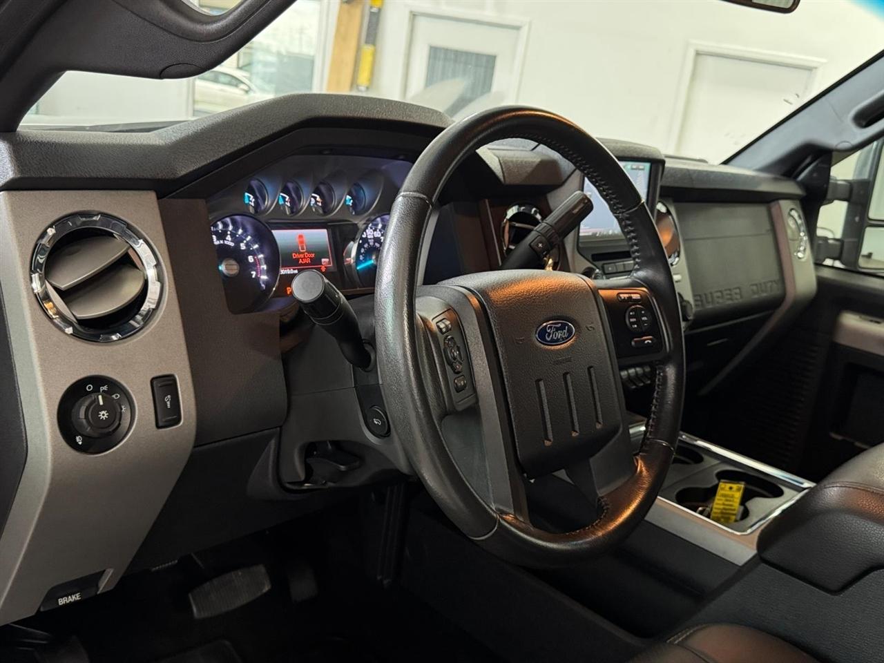 Ford Super Duty F-250 SRW 4WD Crew Cab 172" Lariat 2016