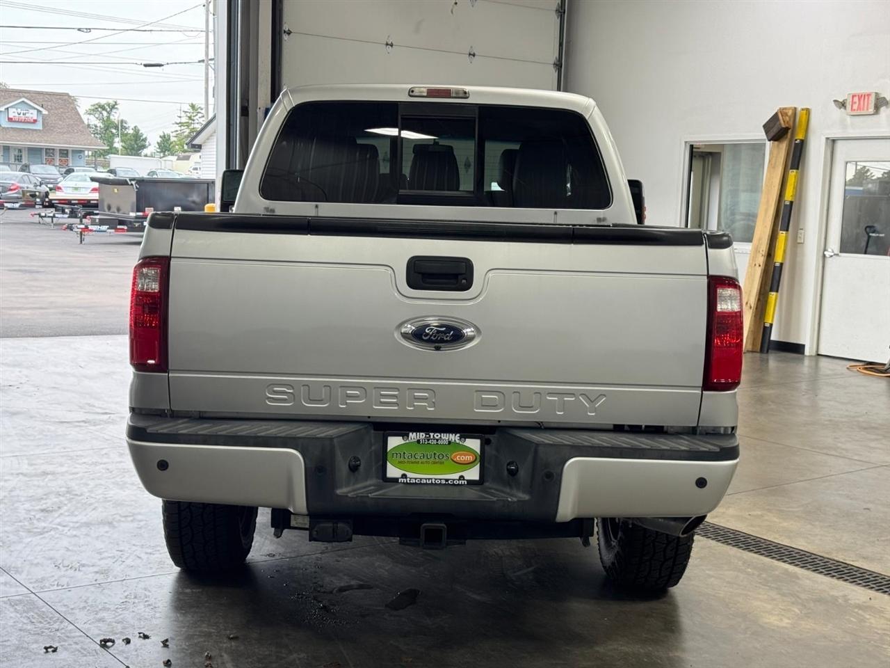 Ford Super Duty F-250 SRW 4WD Crew Cab 172" Lariat 2016