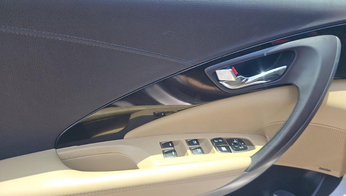 Hyundai Azera 4dr Sdn 2013