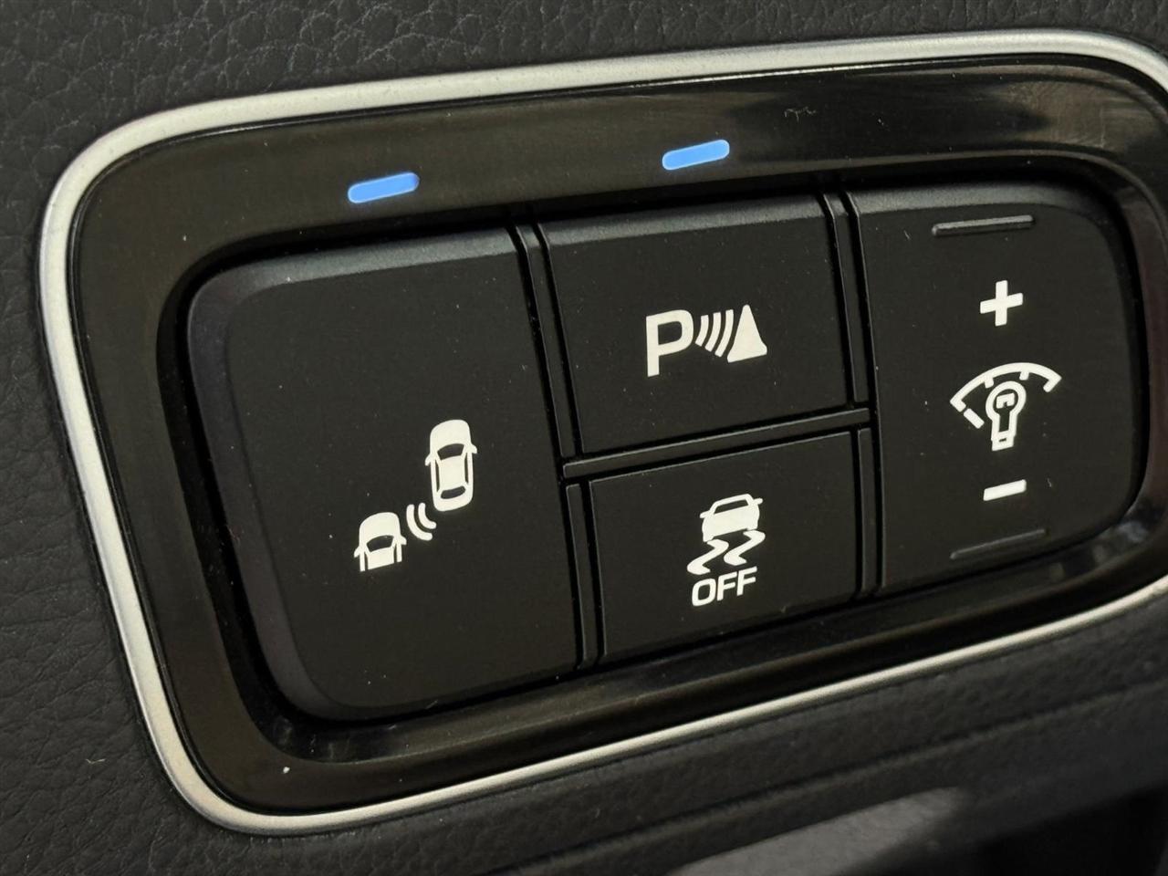 Hyundai Equus 4dr Sdn Signature 2014