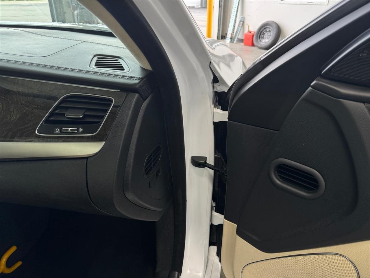 Hyundai Equus 4dr Sdn Signature 2014