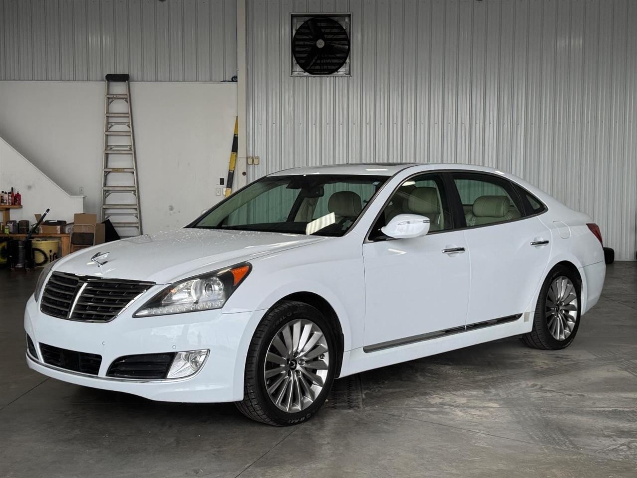 Hyundai Equus 4dr Sdn Signature 2014