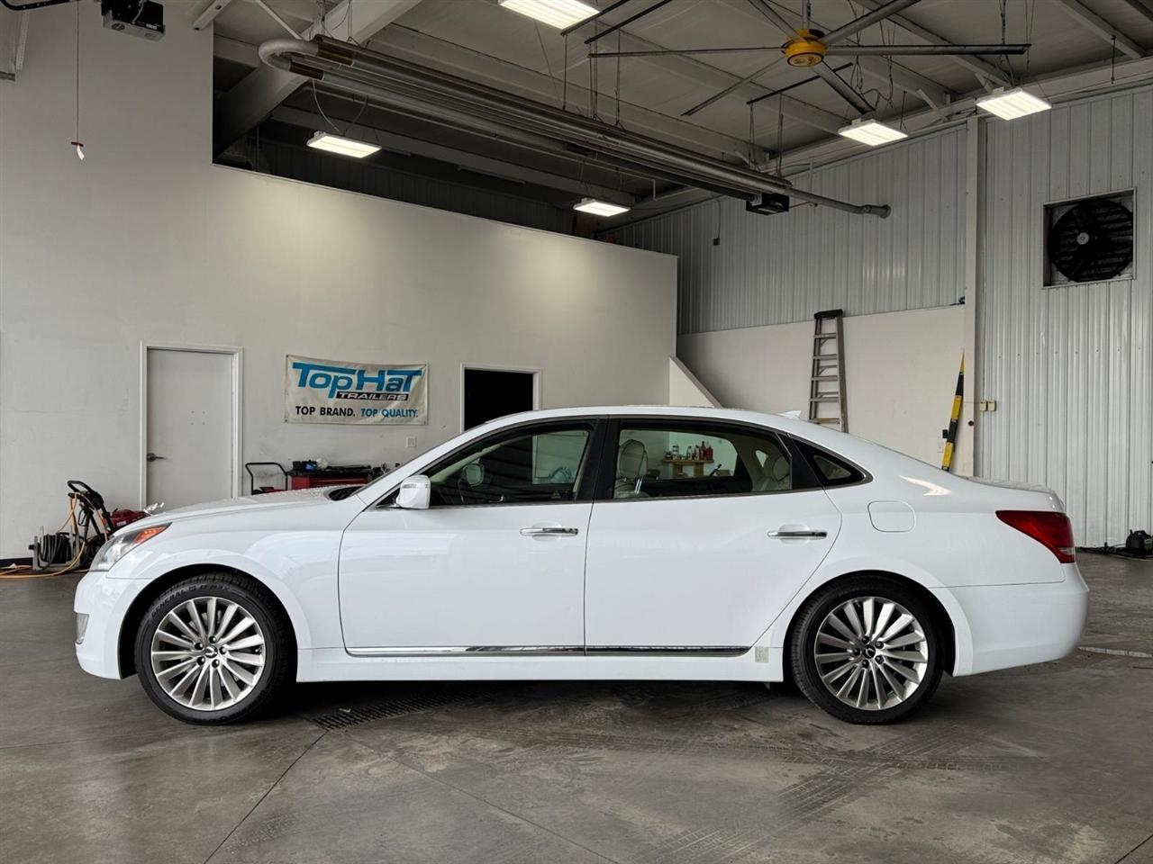 Hyundai Equus 4dr Sdn Signature 2014