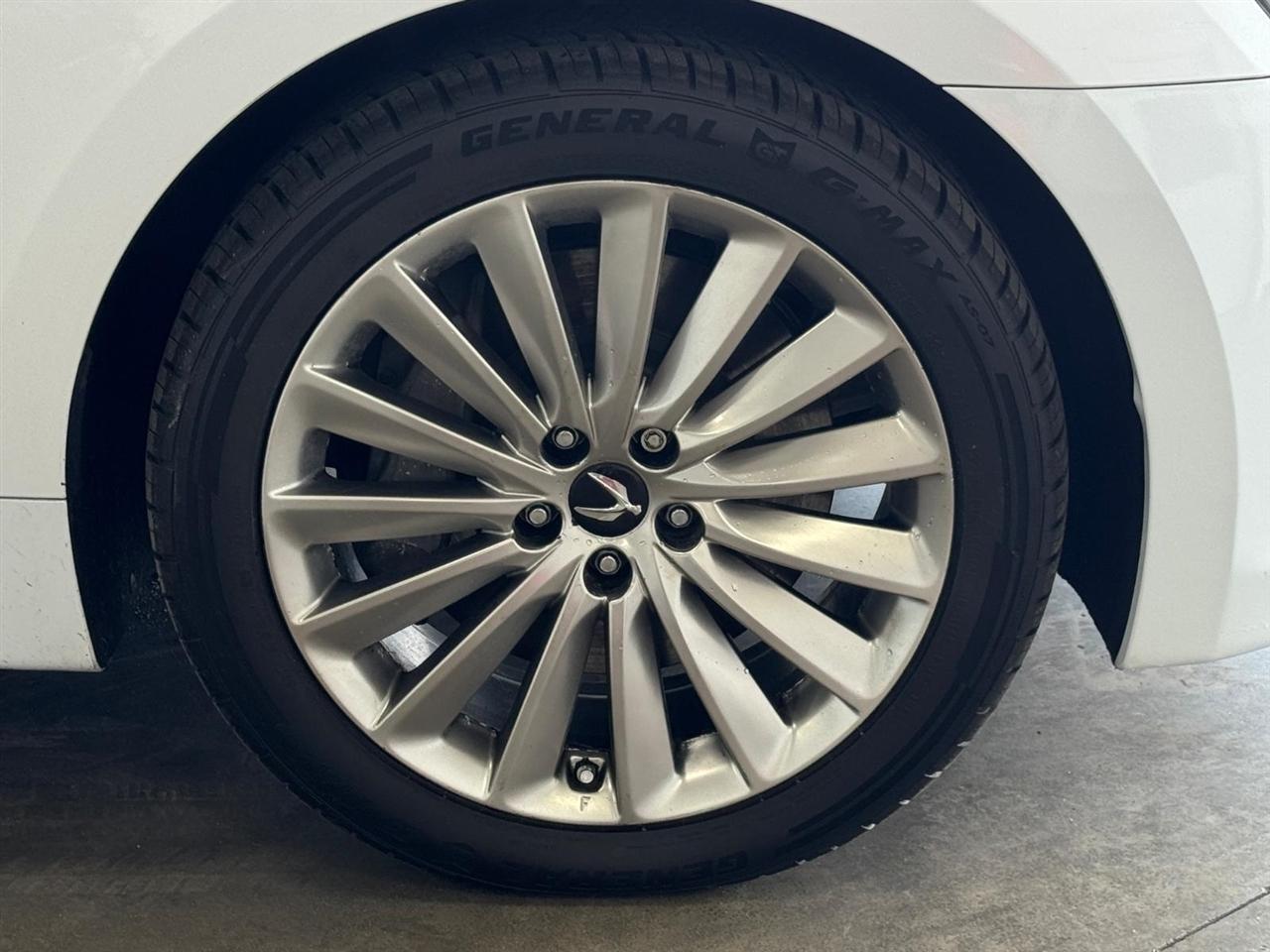 Hyundai Equus 4dr Sdn Signature 2014