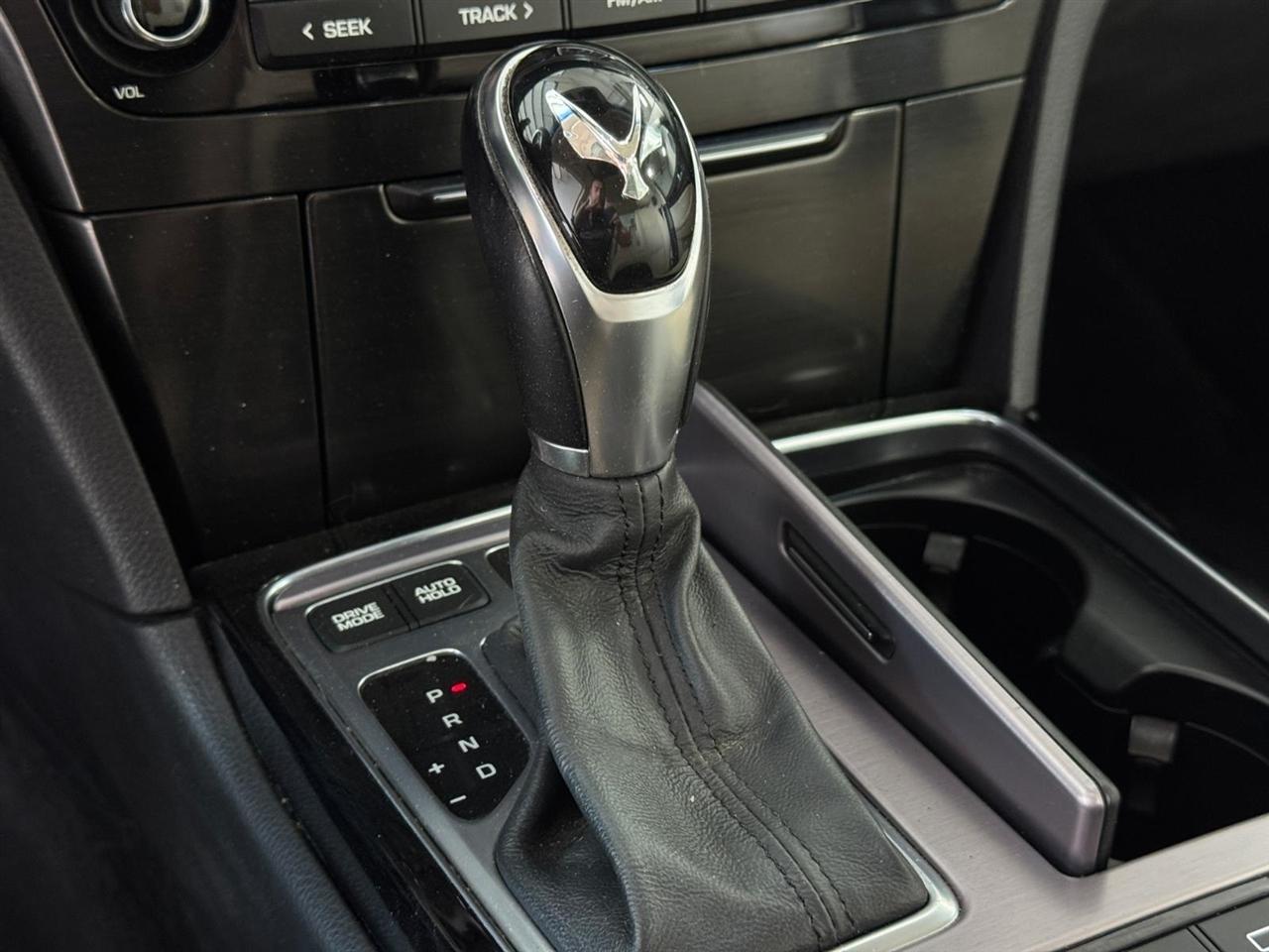 Hyundai Equus 4dr Sdn Signature 2014