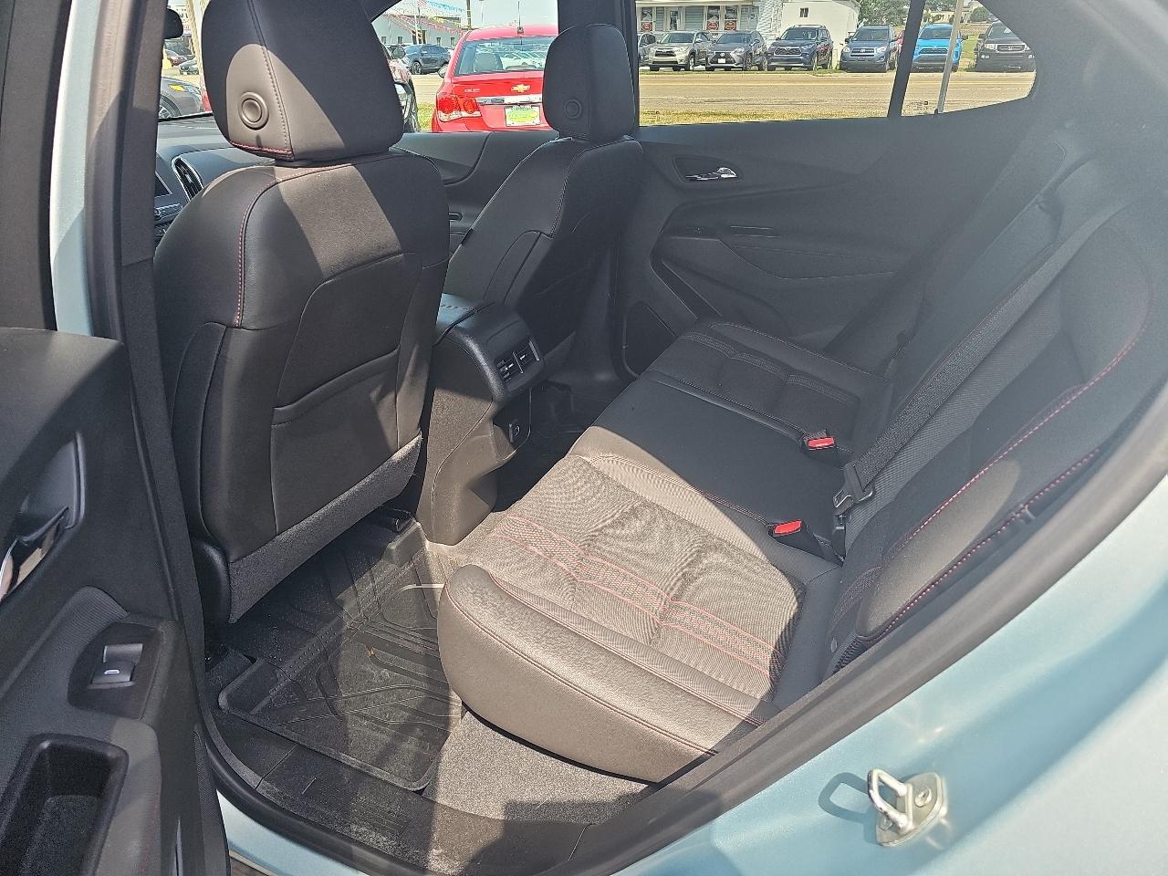Chevrolet Equinox FWD 4dr RS 2022