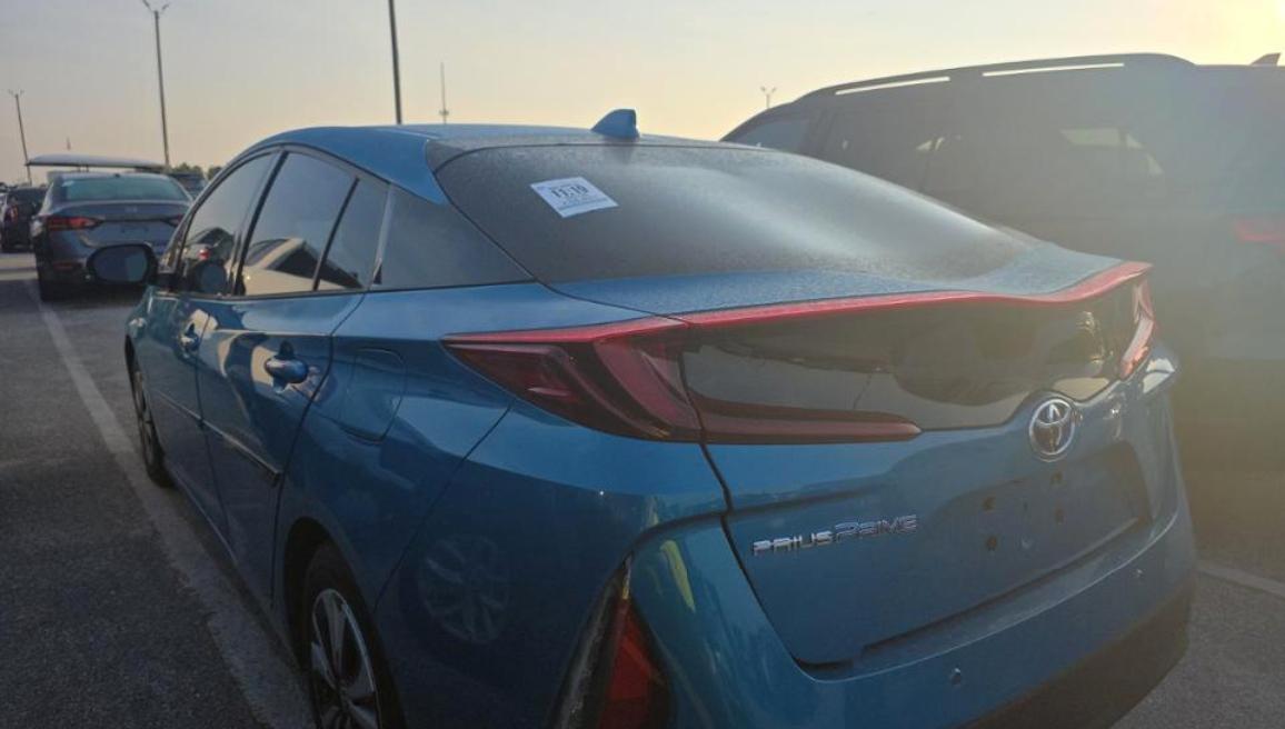 Toyota Prius Prime Advanced (Natl) 2018