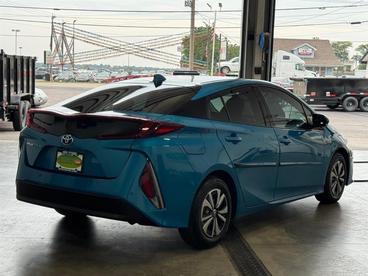 Toyota Prius Prime Advanced (Natl) 2018