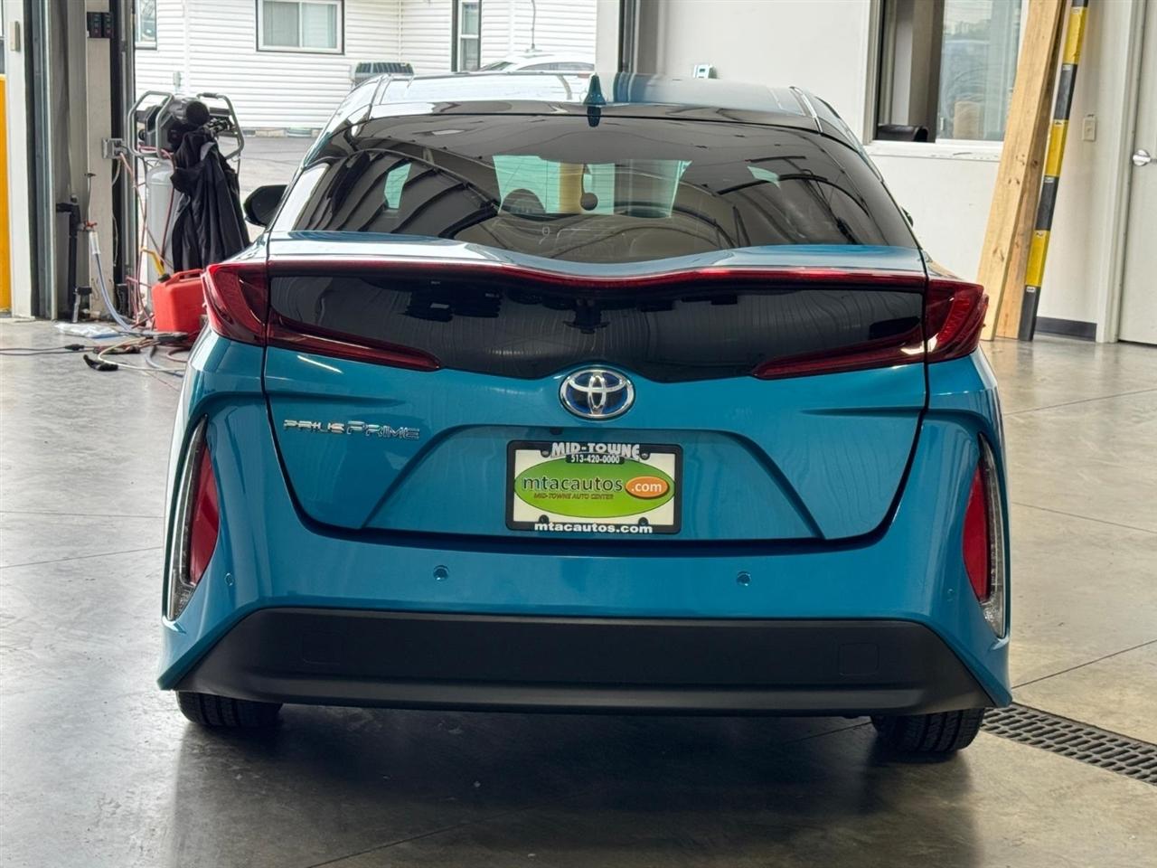 Toyota Prius Prime Advanced (Natl) 2018