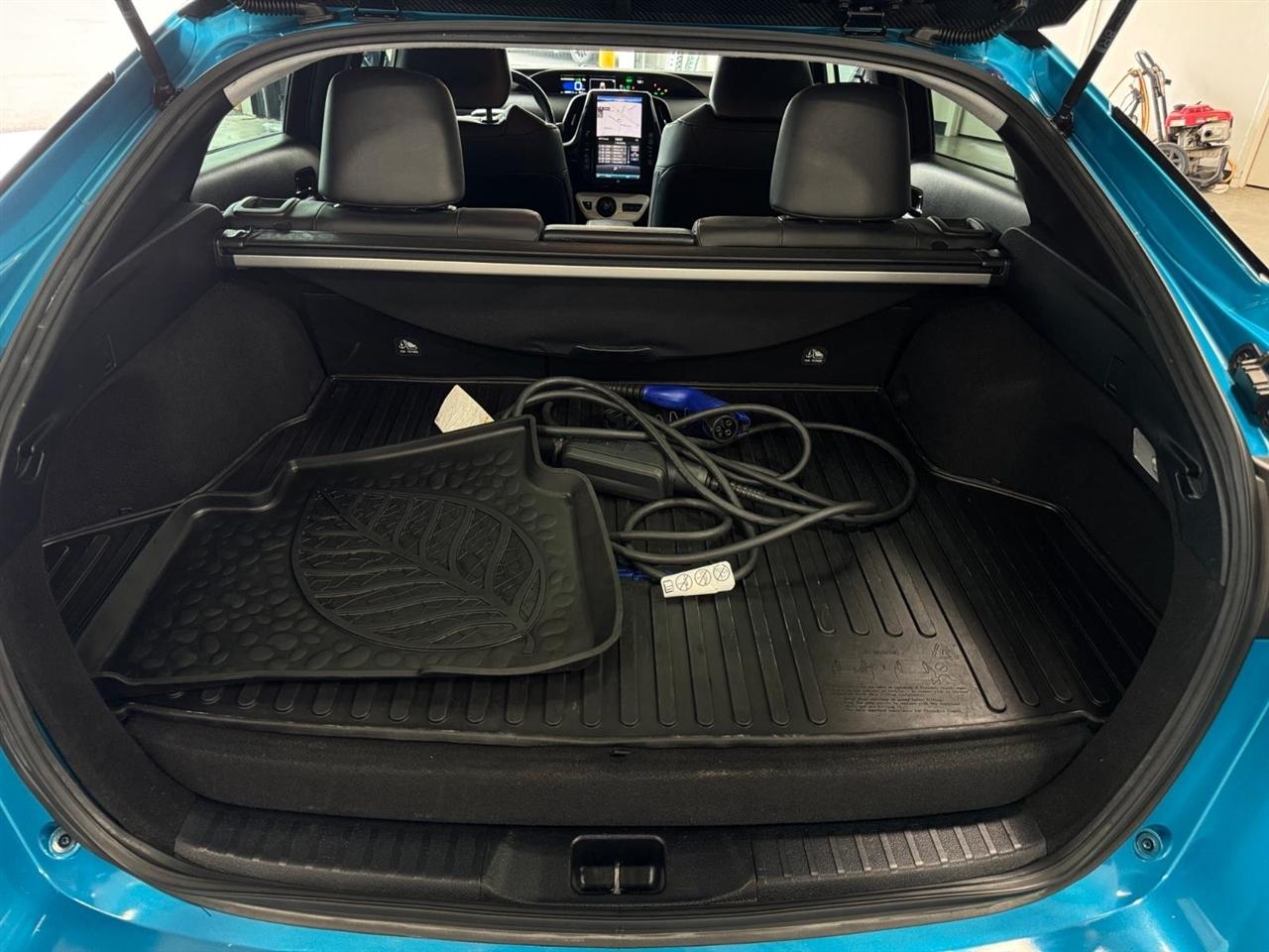 Toyota Prius Prime Advanced (Natl) 2018