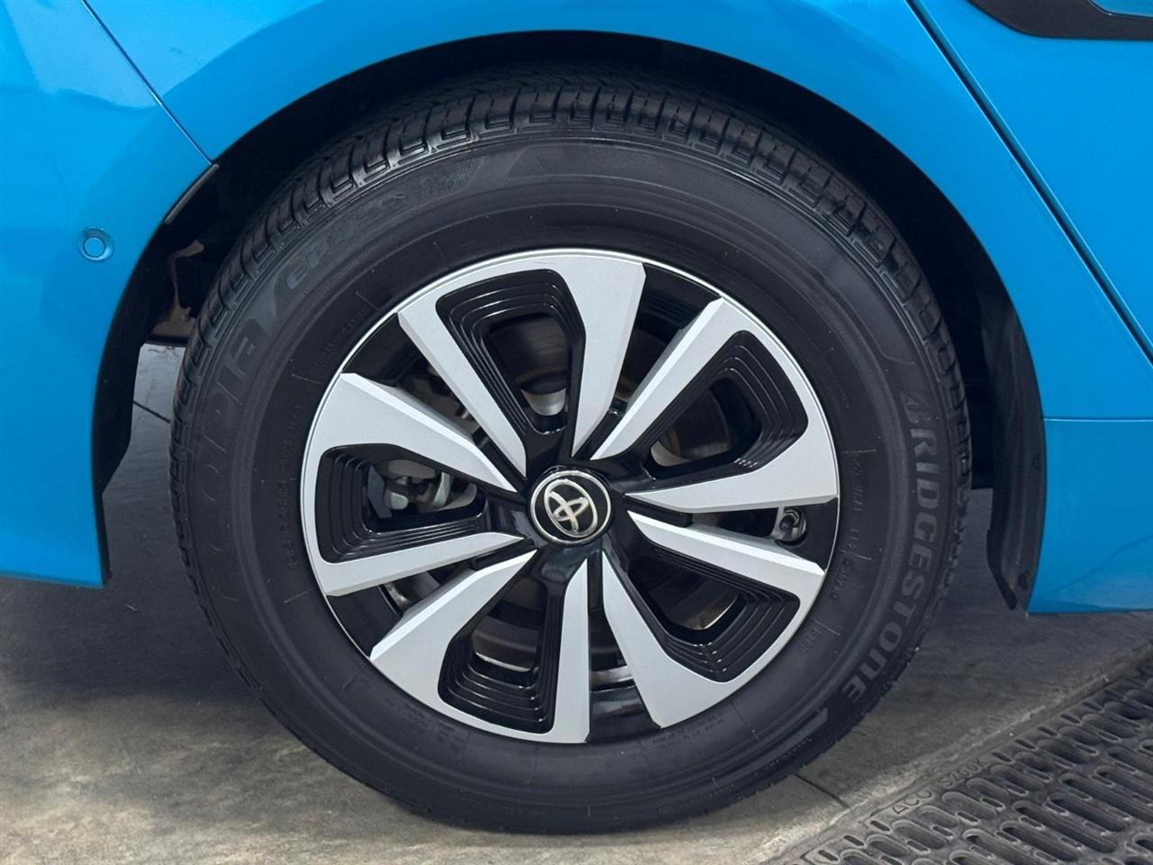 Toyota Prius Prime Advanced (Natl) 2018
