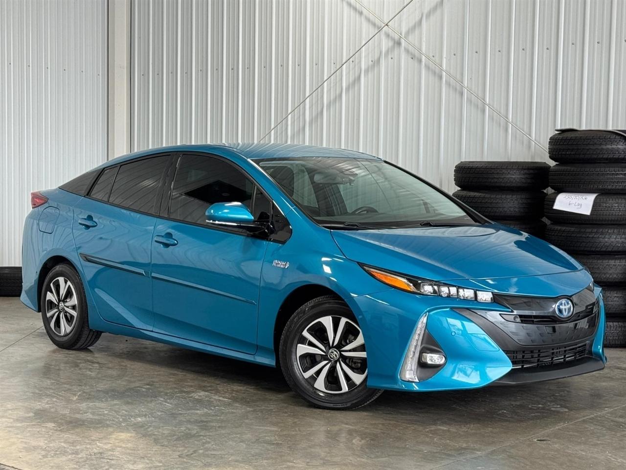 2018 Toyota Prius Prime Advanced (Natl)