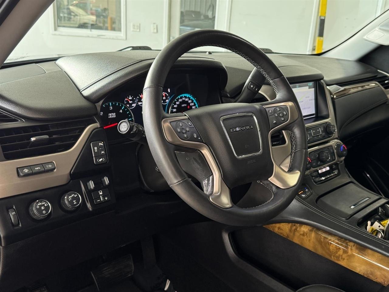 GMC Yukon 4WD 4dr Denali 2017