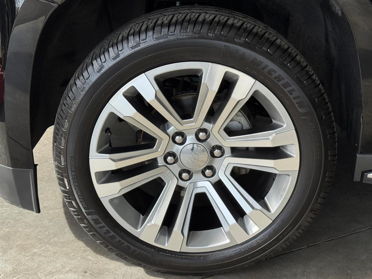 GMC Yukon 4WD 4dr Denali 2017