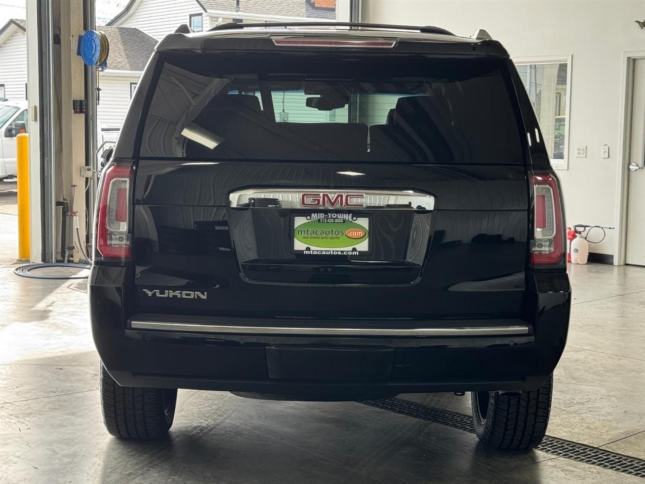 GMC Yukon 4WD 4dr Denali 2017