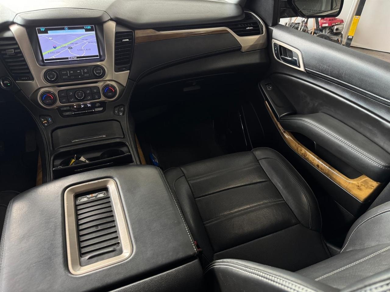 GMC Yukon 4WD 4dr Denali 2017