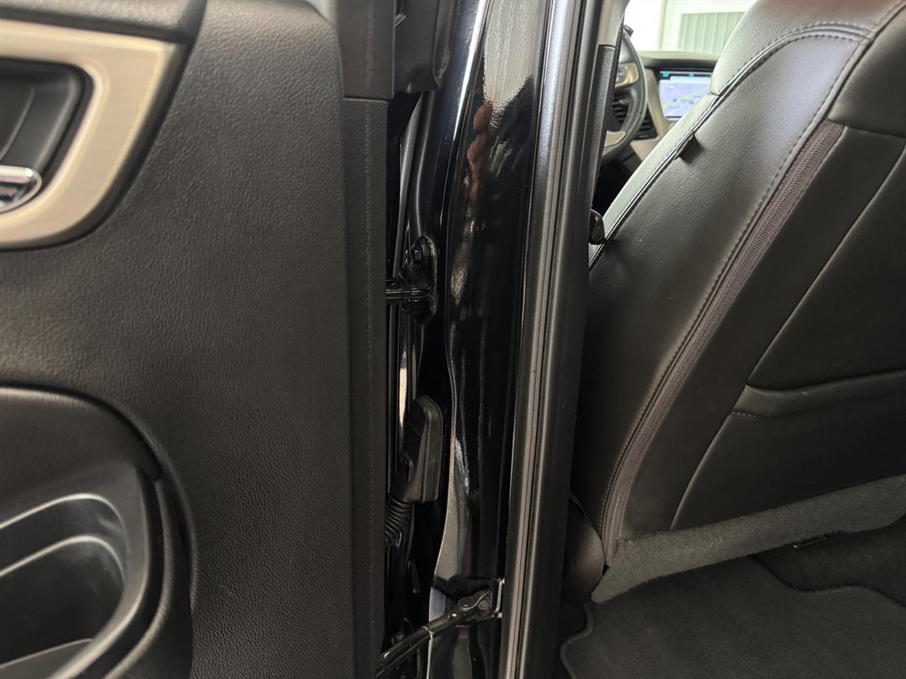 GMC Yukon 4WD 4dr Denali 2017