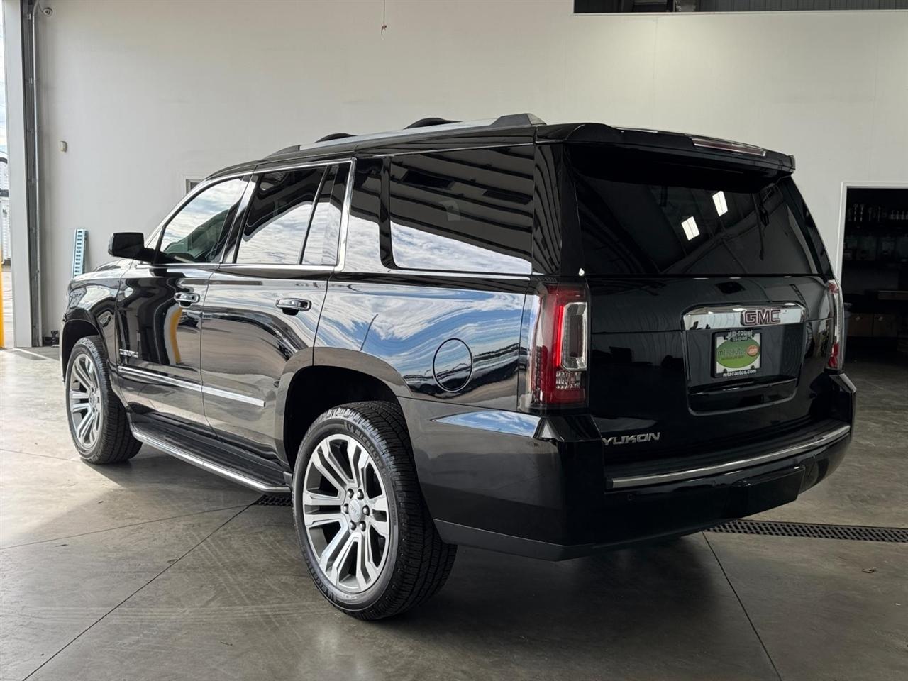GMC Yukon 4WD 4dr Denali 2017