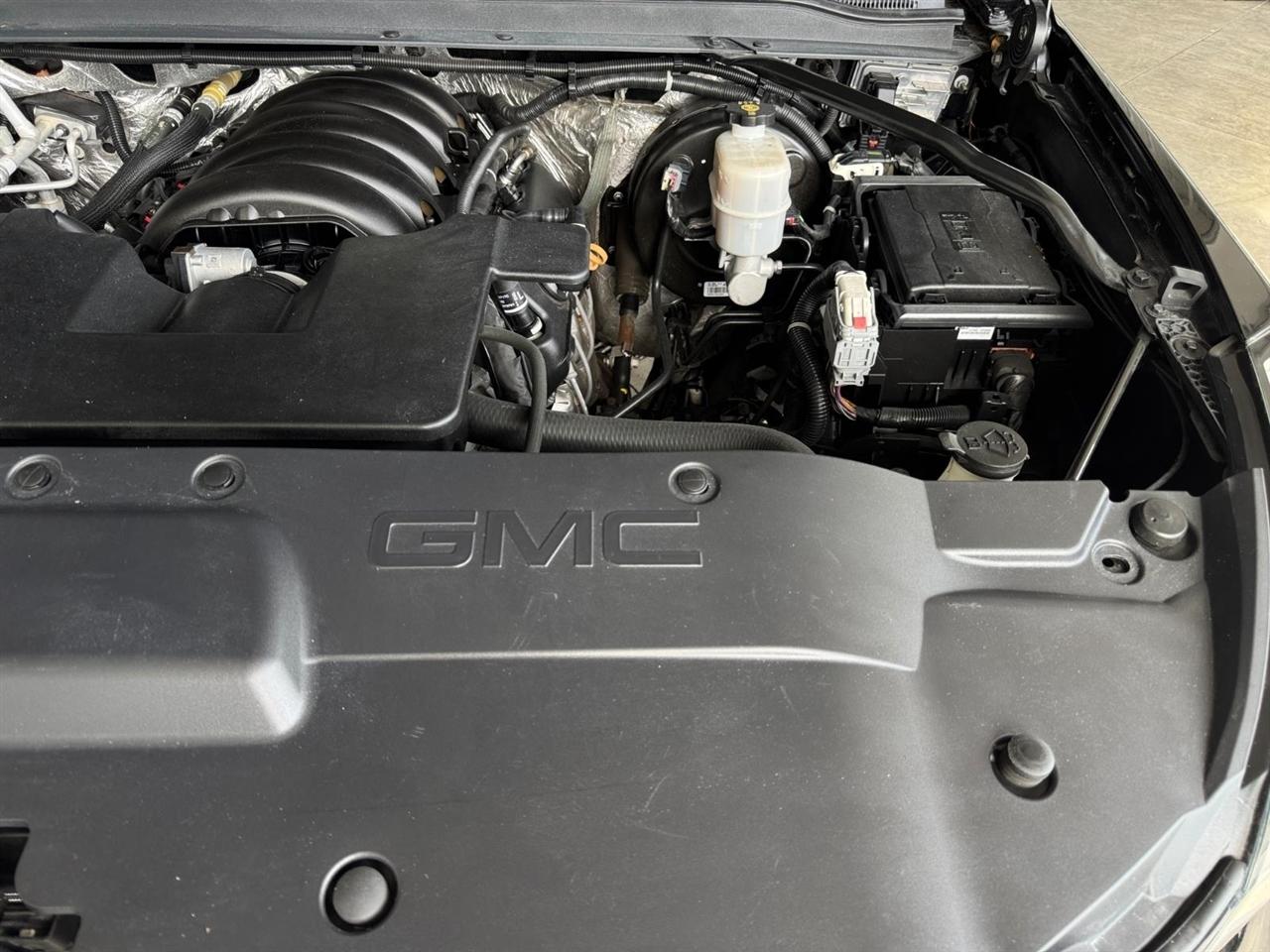 GMC Yukon 4WD 4dr Denali 2017