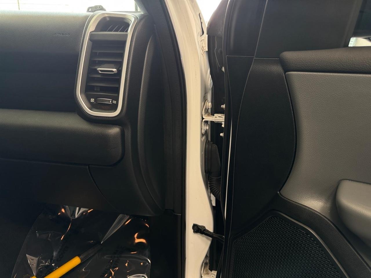 RAM 1500 Big Horn 4x4 Quad Cab 6'4" Box 2022